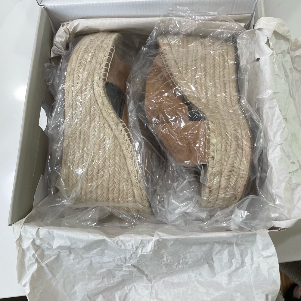 Marc Fisher Aden Platform Wedge Sandal - Picture 9 of 14